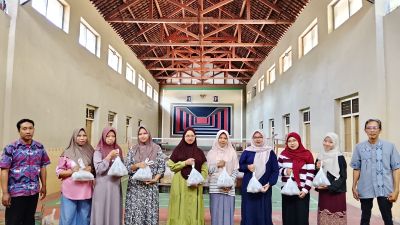 Penyaluran PMT bagi Ibu Hamil Desa Bocor